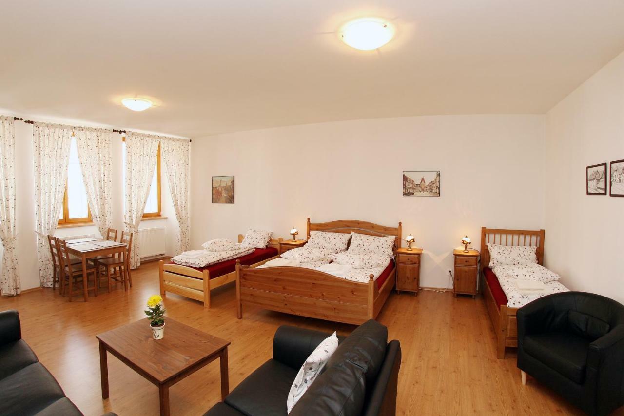 Penzion U Chodskeho Hradu Domažlice Esterno foto